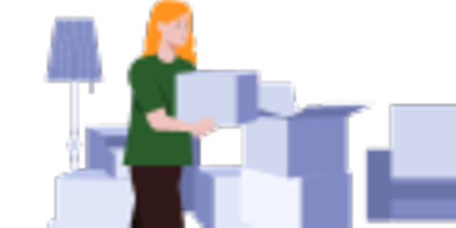 Eine Person mit Kartons